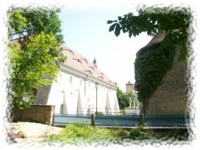 Malzhaus und Pichschuppen, dazwischen der Rote Turm von Kamenz